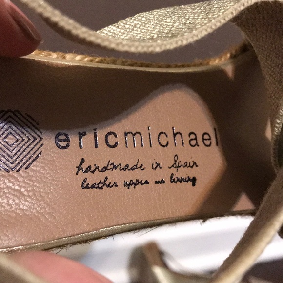 Sandals - Picture 2 of 3